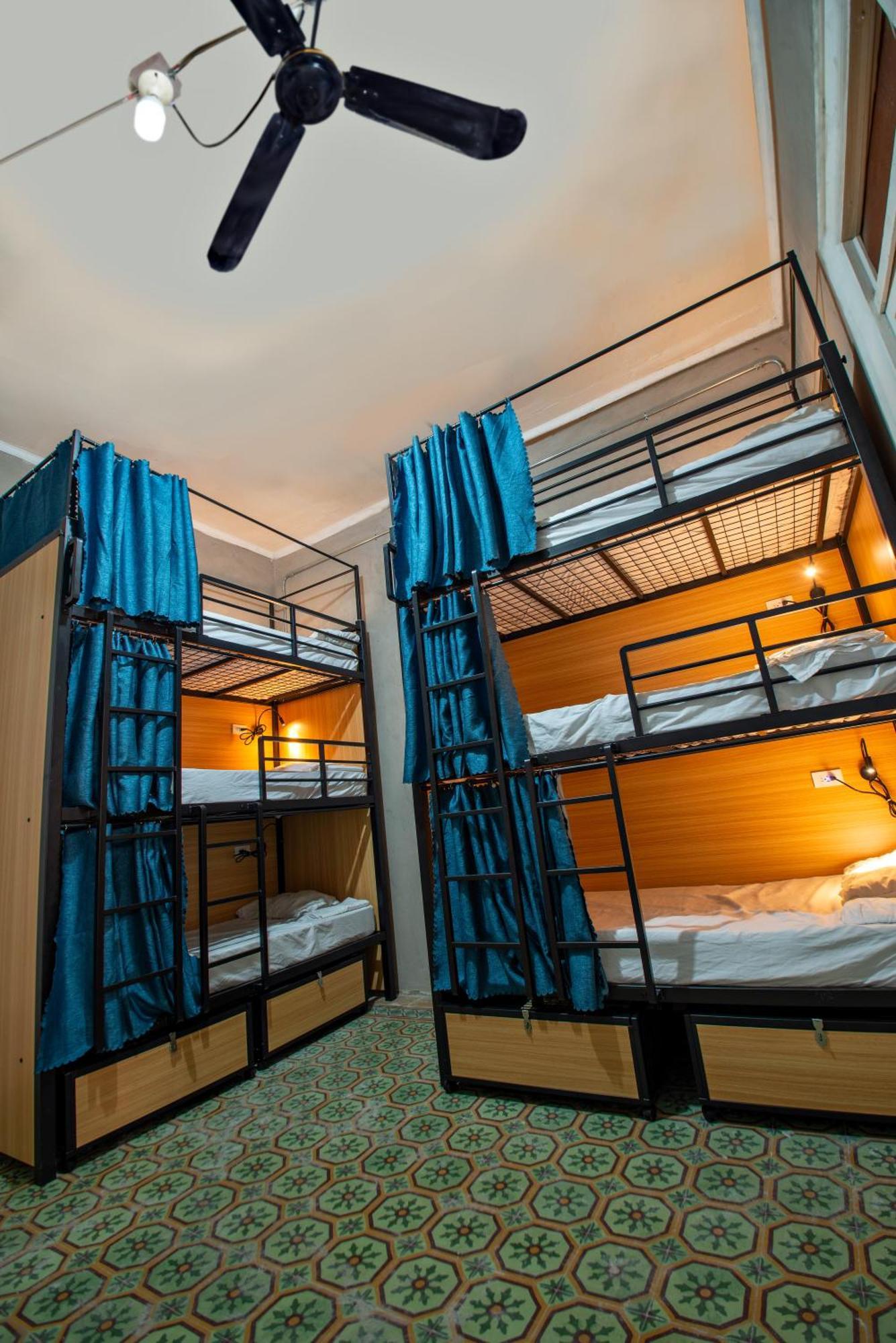 מדיין Jep Hostel מראה חיצוני תמונה